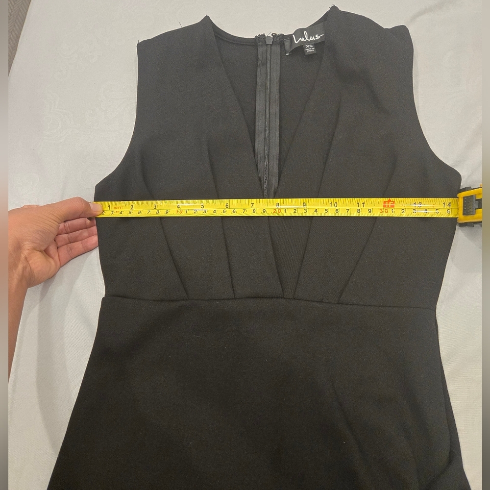 Elegant Black Dress‎ - Picture 6 of 7